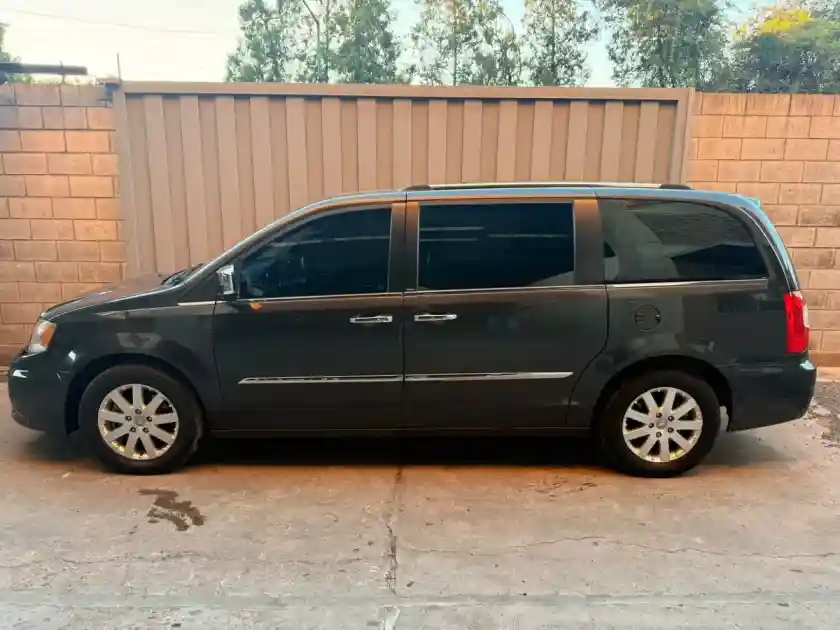 Chrysler Town &Amp; Country 3.6 Limited Atx 2012 - foto 2
