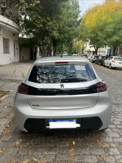 Peugeot 208 1.6 Active Tiptronic 2022 - foto 2