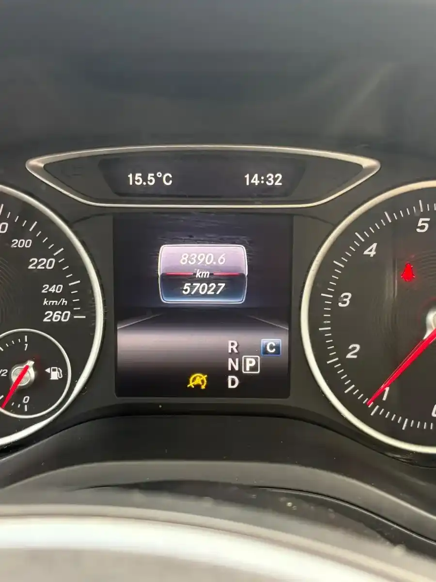 Mercedes-Benz Clase B 1.6 B200 2016 Edition 156Cv At 2019 - foto 2