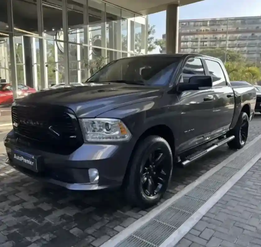 Ram 1500 5.7 Laramie Atx V8 2023 - foto 2