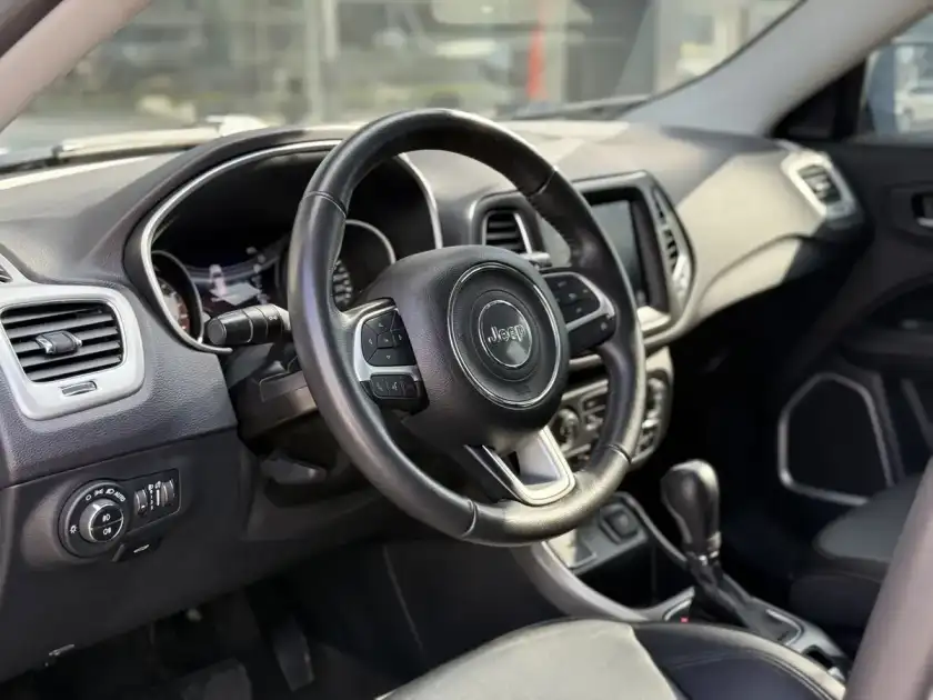 Jeep Compass 2.4 Longitude 2020 - foto 5