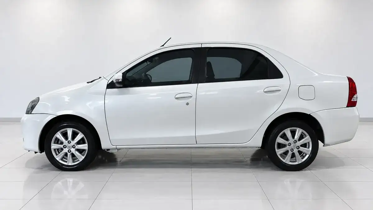 Toyota Etios 1.5 4 Ptas Xls 2016 - foto 3