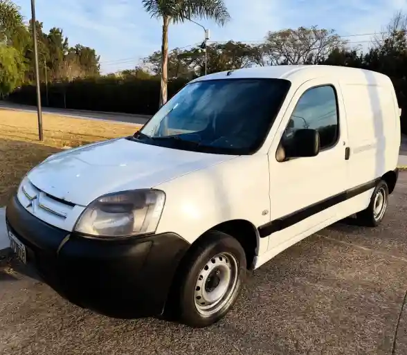 Citroën Berlingo Furgon 1.6 Hdi 92 Bussines 2015 - foto 1