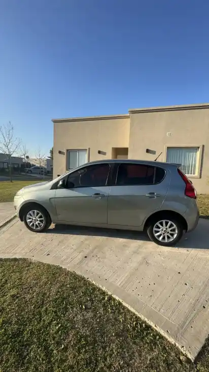 Fiat Palio 1.4 Attractive 85Cv 2015 - foto 3