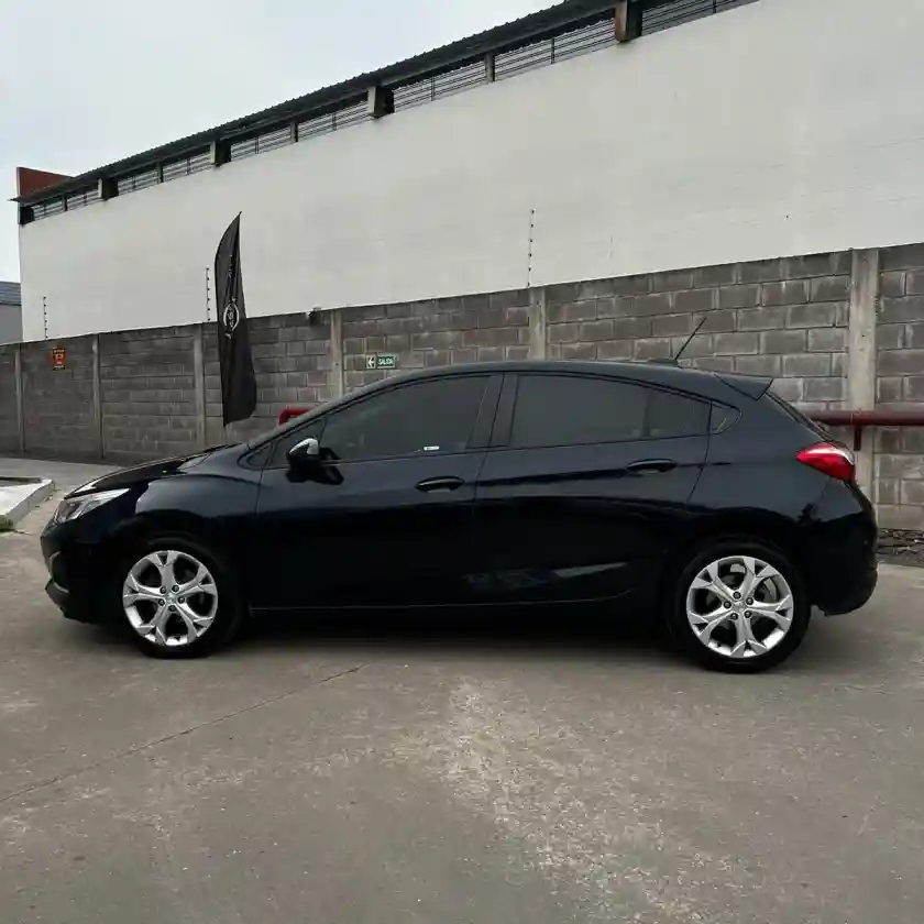 Chevrolet Cruze 5 1.4 Lt At 5P 2022 - foto 4