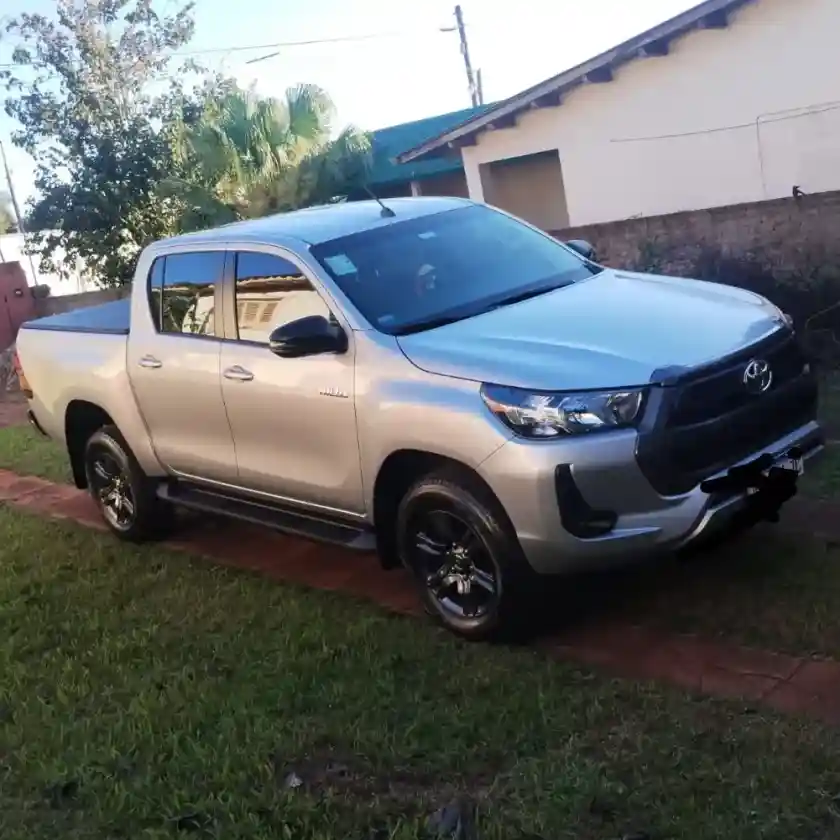 Toyota Hilux Pick-Up 2.4 Cd Sr 150Cv 4X2 At 2026 - foto 2