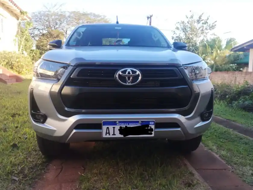 Toyota Hilux Pick-Up 2.4 Cd Sr 150Cv 4X2 At 2026 - foto 4