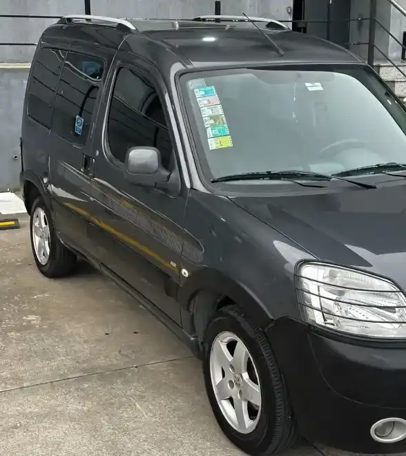 Peugeot Partner Patagónica 1.6 Hdi Vtc Plus 2016 - foto 1