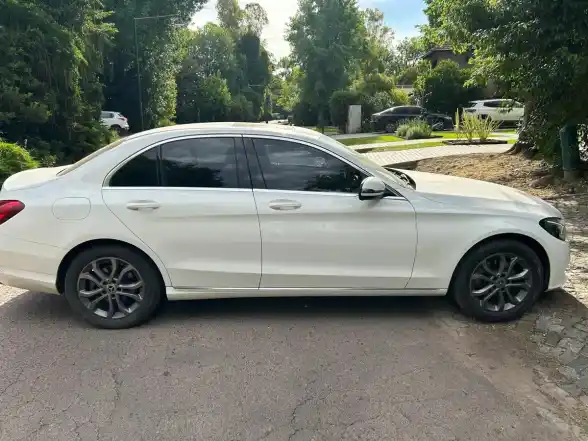 Mercedes-Benz Clase C 2.0 C200 Avantgarde At 184Cv 2018 - foto 3