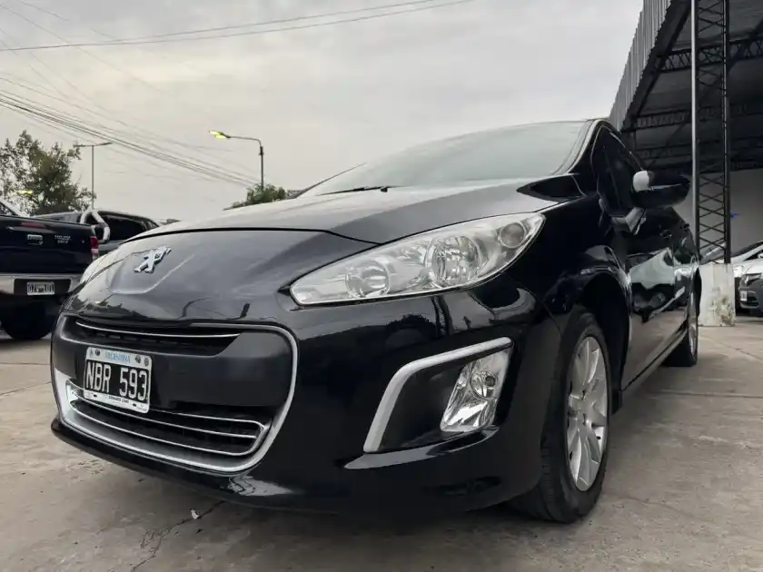 Peugeot 308 1.6 Active 2013 - foto 2