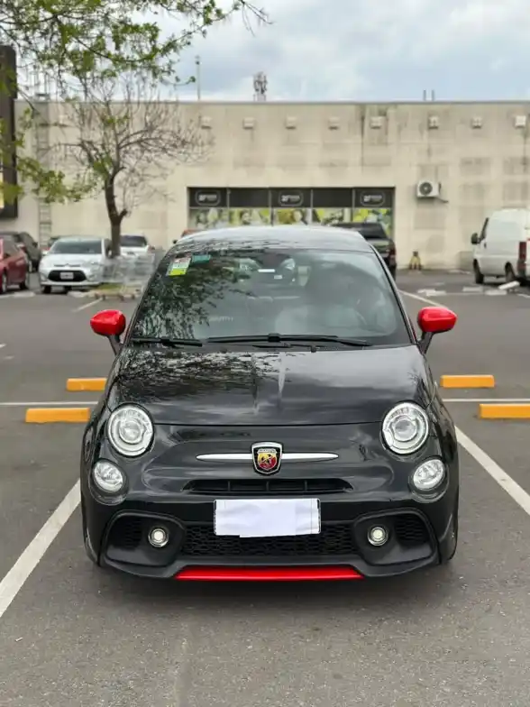 Fiat 500 1.4 Abarth 595 165Cv 2019 - foto 2
