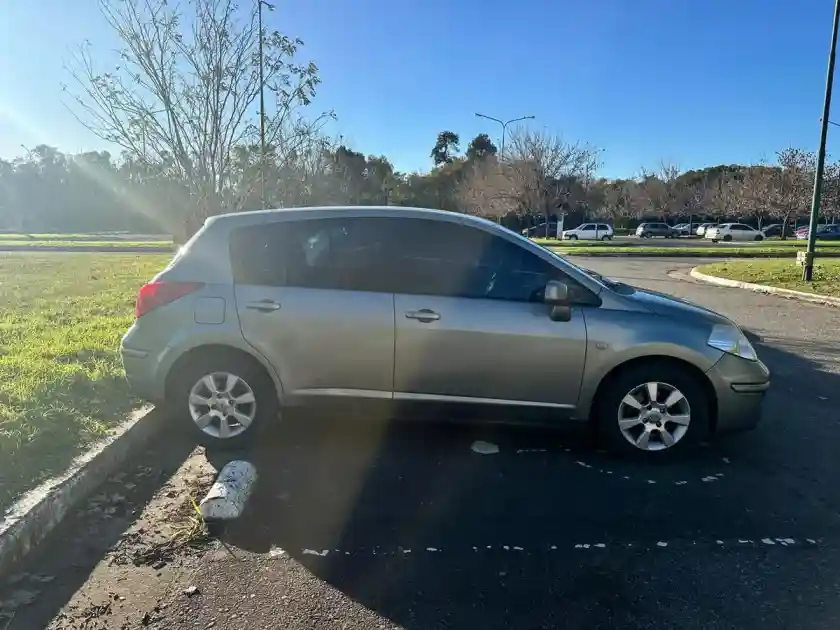 Nissan Tiida 1.8 Tekna 2008 - foto 3