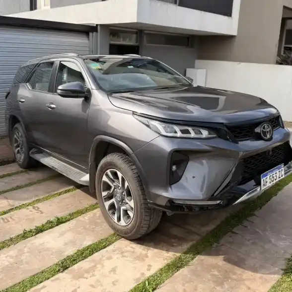 Toyota Hilux Sw4 2.8 Tdi Diamante Ii 4X4 7As 6At 2022 - foto 2