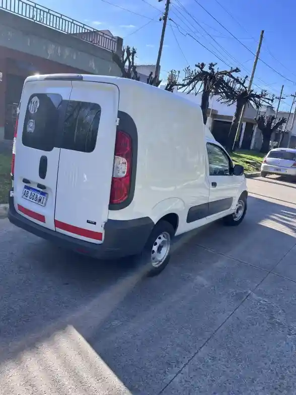 Fiat Fiorino Fiorino 1.4 8V 2017 - foto 2