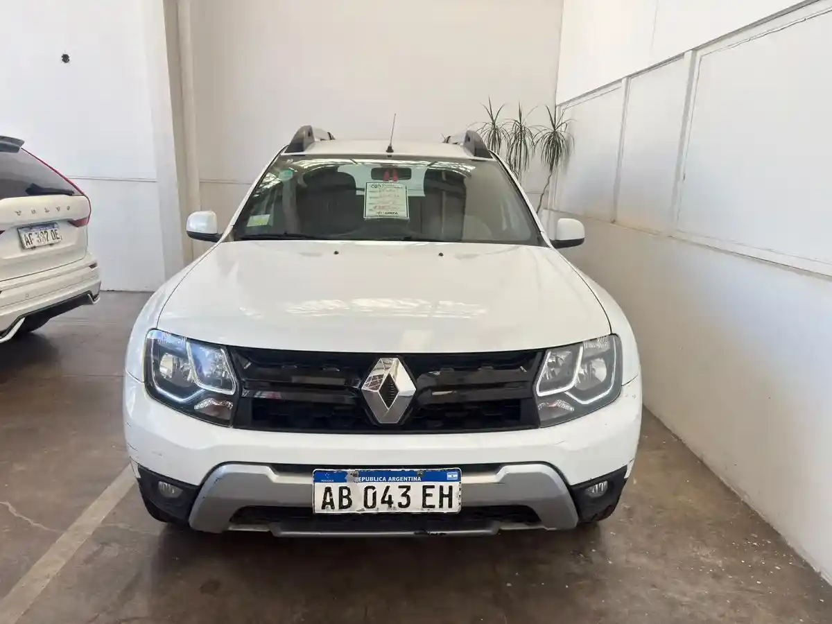 Renault Duster 2.0 Ph2 4X4 Privilege 2017 - foto 2
