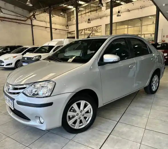 Toyota Etios 1.5 Sedan Xls 2016 - foto 1