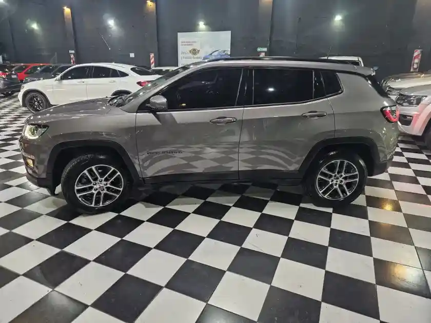Jeep Compass 2.4 Sport At 2019 - foto 4