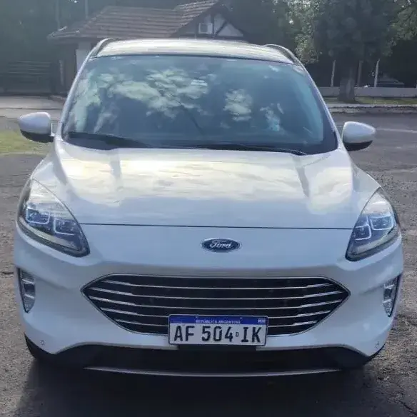 Ford Kuga 2.0 Titanium 2022 - foto 1