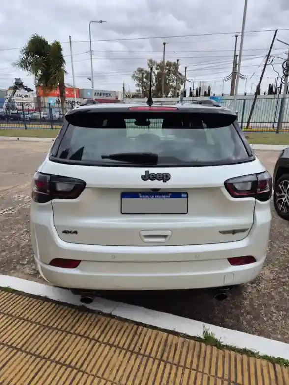 Jeep Compass 2.0 Gme Blackhawk 4X4 At9 2025 - foto 3