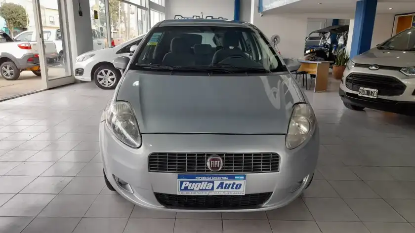Fiat Punto 1.6 Essence 2011 - foto 3