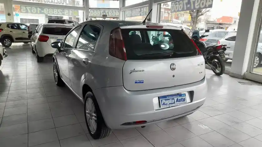 Fiat Punto 1.6 Essence 2011 - foto 4