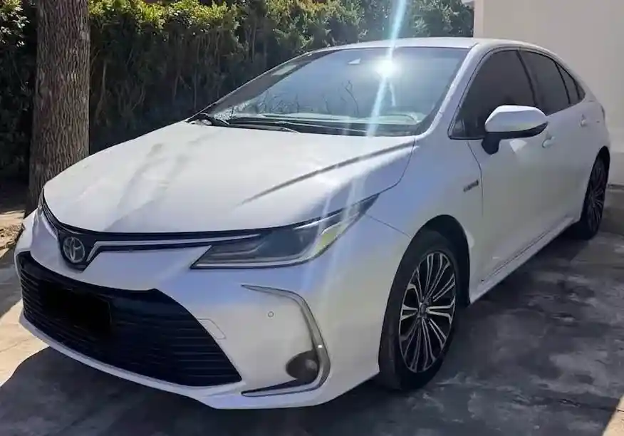 Toyota Corolla 1.8 Hev Seg Ecvt 2022 - foto 1