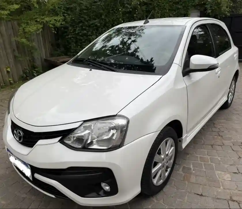 Toyota Etios 1.5 Xls Mt 2017 - foto 1
