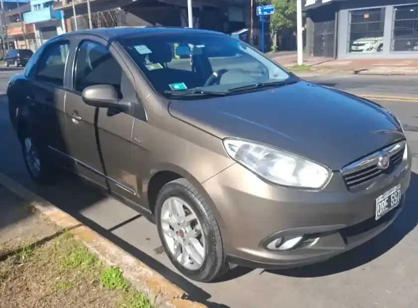 Fiat Grand Siena 1.6 Essence Dualogic 115Cv 2015 - foto 5