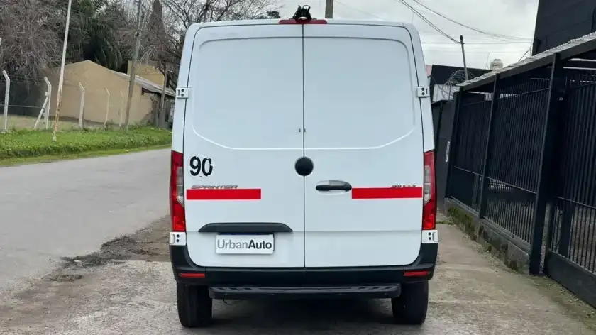 Mercedes-Benz Sprinter 311 Cdi Street Furgón 3250 Tn V2 2021 - foto 5