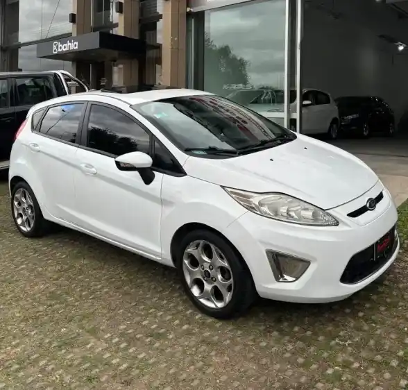 Ford Fiesta Kinetic 1.6 Design 120Cv Titanium 2011 - foto 4