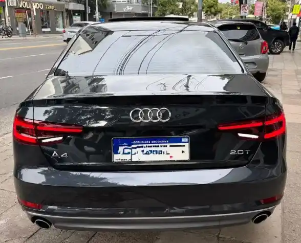 Audi A4 2.0 Tfsi Stronic 190Cv 2019 - foto 5
