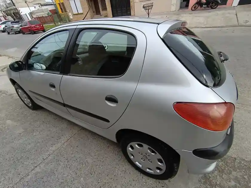 Peugeot 206 1.4 Generation Plus 75Cv 2012 - foto 5