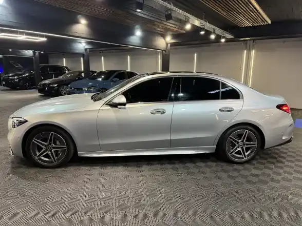 Mercedes-Benz Clase C 2.0 C300 Sedan 258Cv 2024 - foto 4