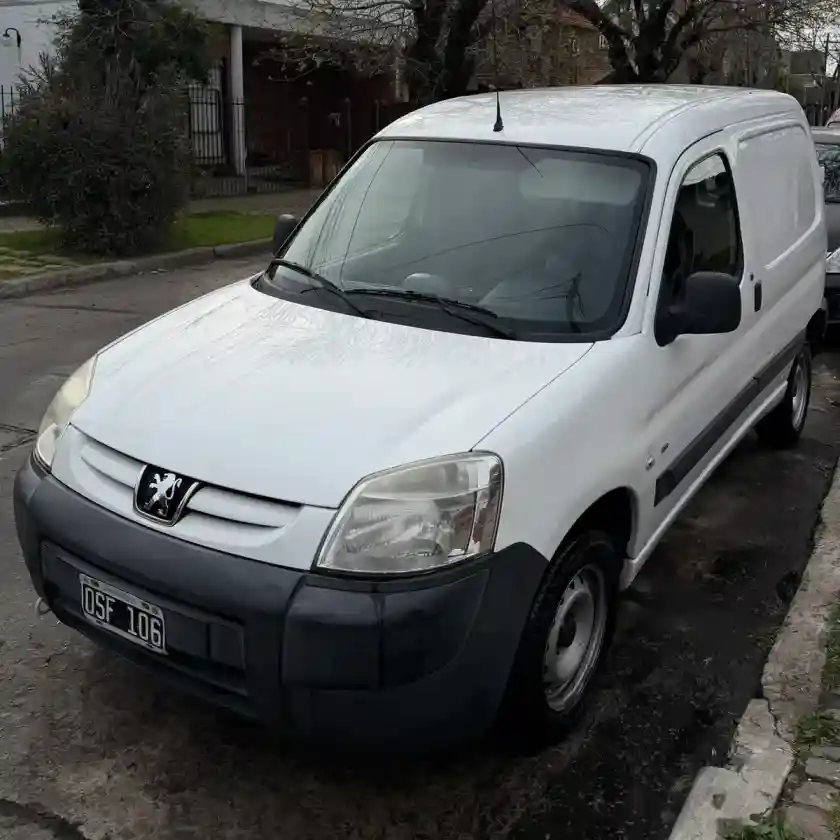 Peugeot Partner 1.4 Furgon Confort 2015 - foto 1