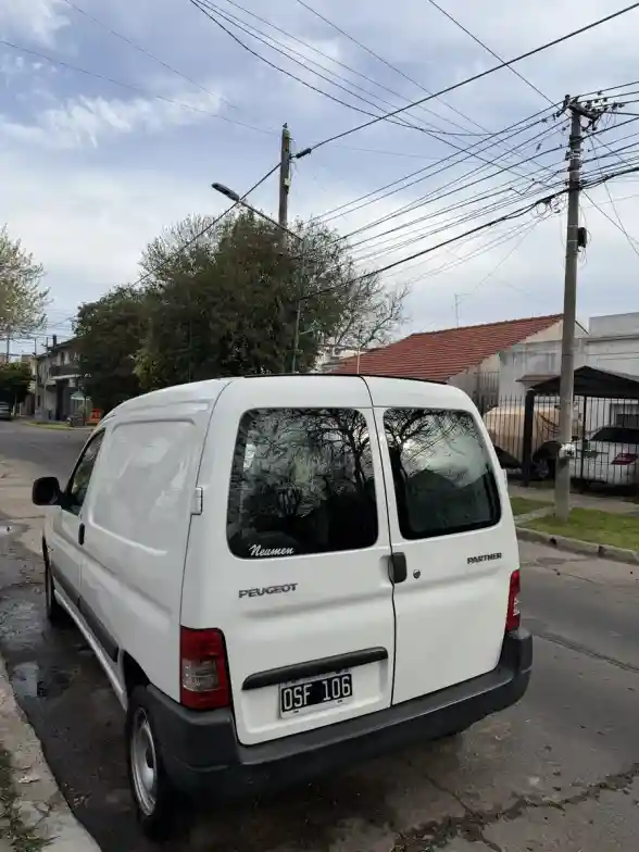 Peugeot Partner 1.4 Furgon Confort 2015 - foto 2