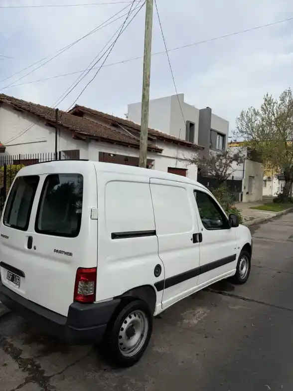 Peugeot Partner 1.4 Furgon Confort 2015 - foto 3