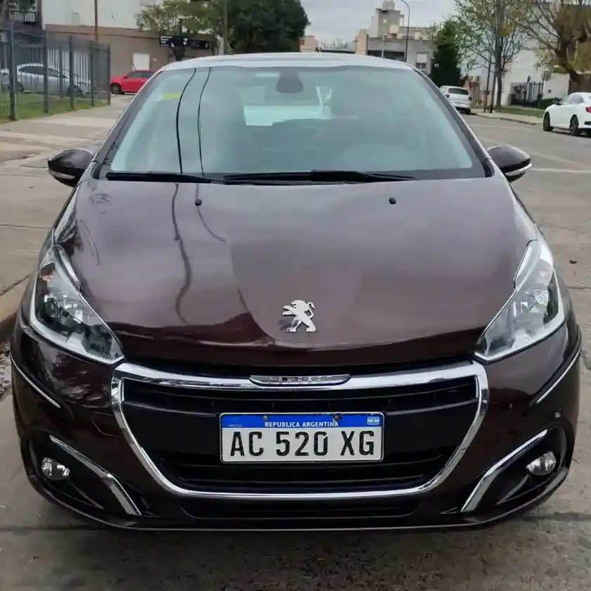 Peugeot 208 1.6 Feline Tiptronic 2018 - foto 1