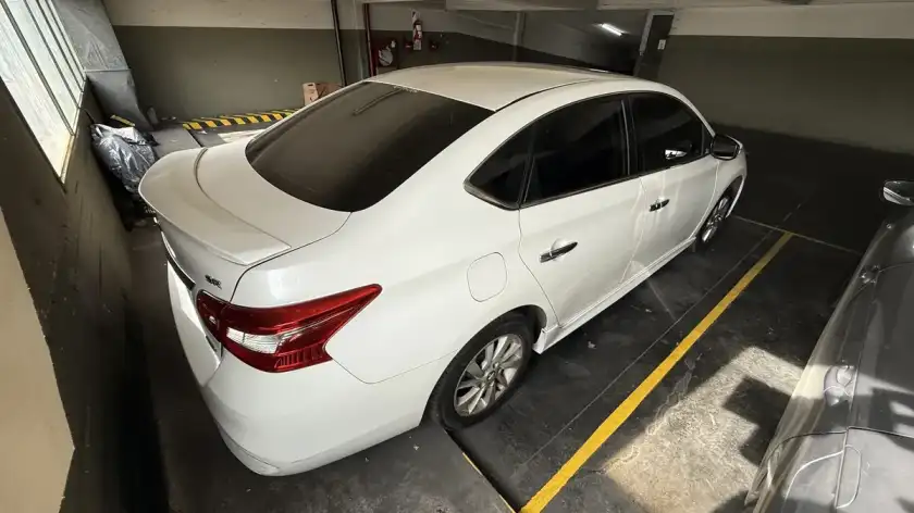 Nissan Sentra 1.8 Sr Pure Drive Cvt 2017 - foto 3