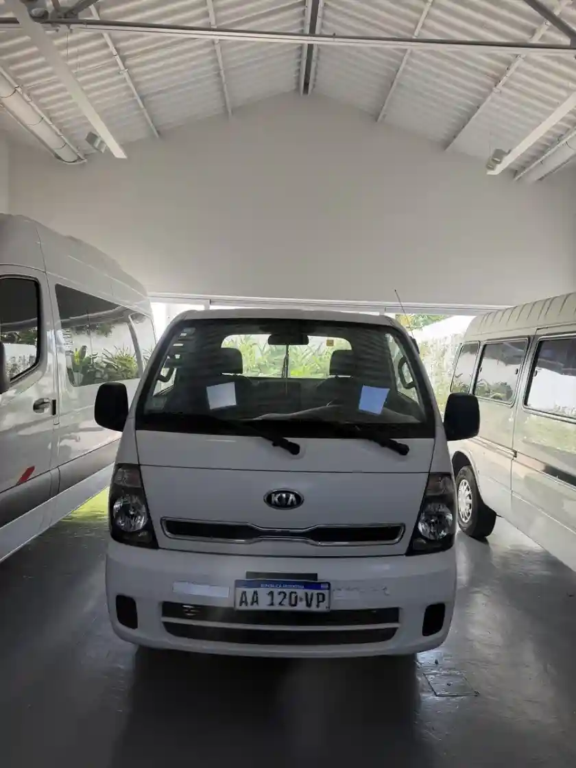 Kia K2500 2.5 Caja 2016 - foto 5