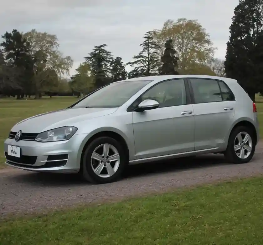 Volkswagen Golf 1.6 Trendline 2015 - foto 1