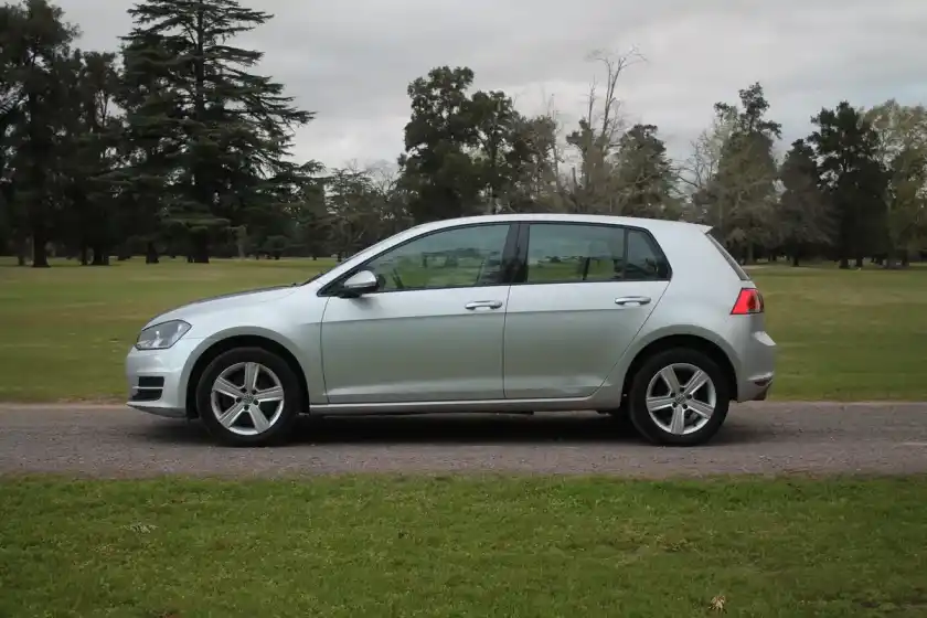 Volkswagen Golf 1.6 Trendline 2015 - foto 2