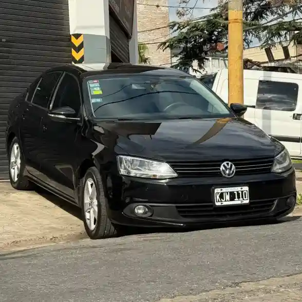 Volkswagen Vento 2.5 Luxury Tiptronic 170Cv 2011 - foto 1