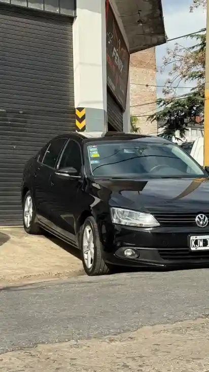 Volkswagen Vento 2.5 Luxury Tiptronic 170Cv 2011 - foto 2