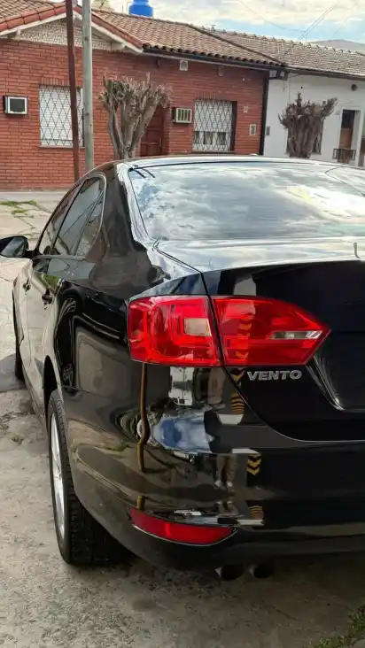 Volkswagen Vento 2.5 Luxury Tiptronic 170Cv 2011 - foto 3