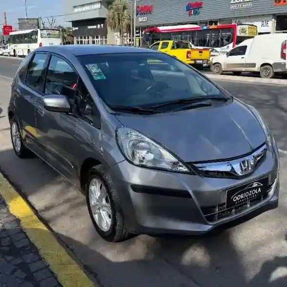 Honda Fit 1.4 Lx-L At 100Cv 2013 - foto 2