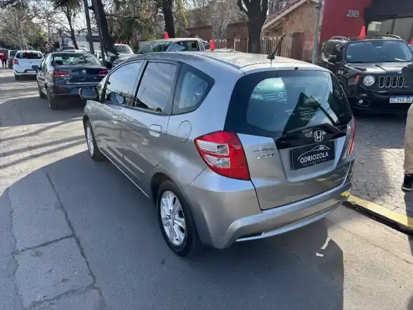 Honda Fit 1.4 Lx-L At 100Cv 2013 - foto 3