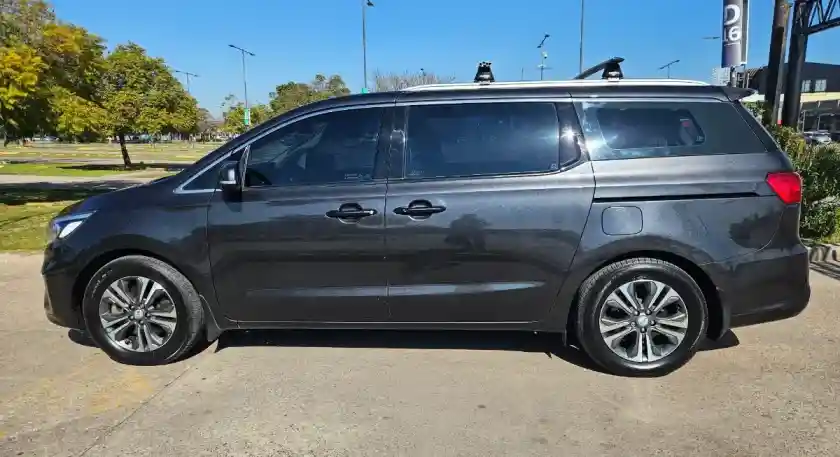 Kia Carnival 2.2 Crdi Ex Premium 2019 - foto 4