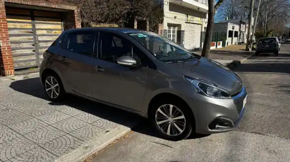 Peugeot 208 1.6 Allure 2017 - foto 3