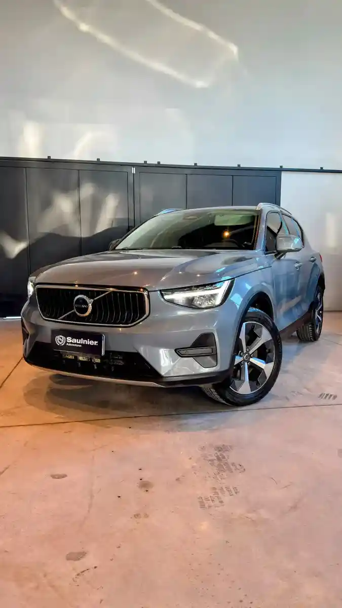 Volvo Xc40 2.0 B4 2023 - foto 2