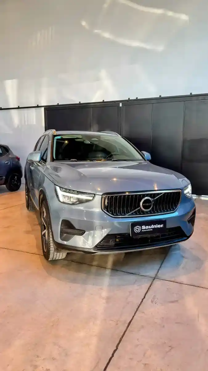 Volvo Xc40 2.0 B4 2023 - foto 4